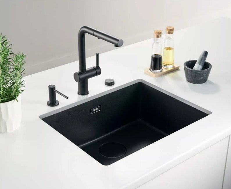 Maris MRG 210/110-72 Black Matt - Franke/Spar