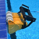 Robot Dolphin 2X2 limpia piscinas hasta 50mts